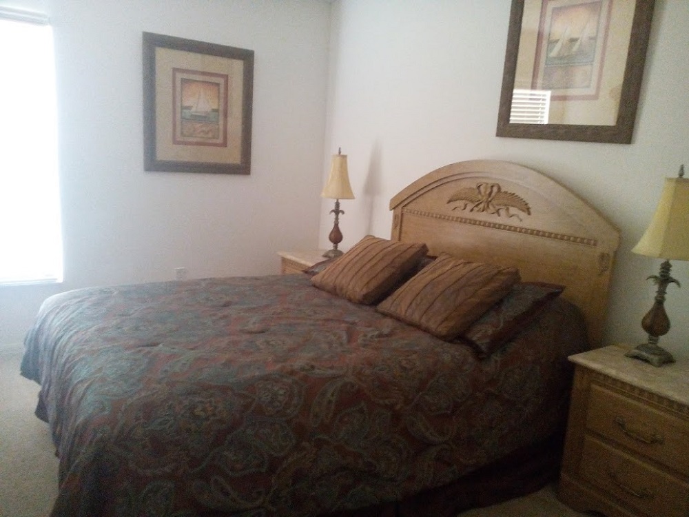 103 Highgate Park Blvd - Queen Bedroom - Pilgrim Homes Florida