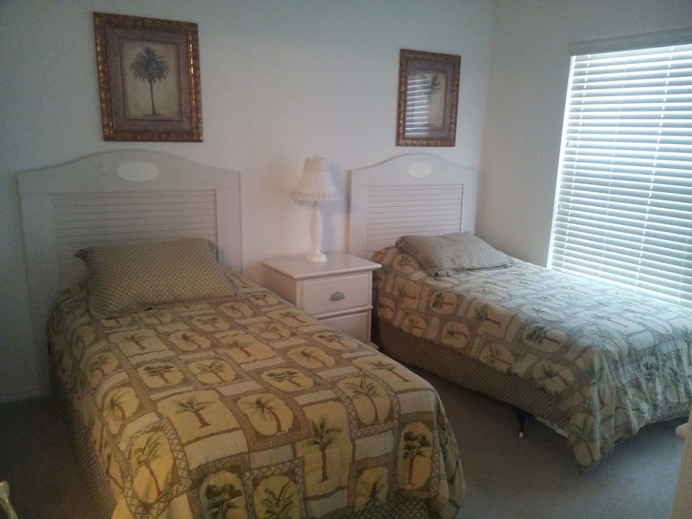 103 Highgate Park Blvd - Twin Bedroom 1 - Pilgrim Homes Florida