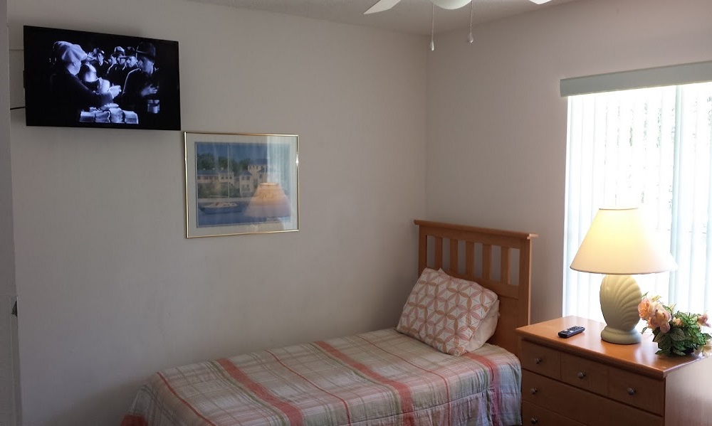 139 Laurel - Florida Pines - Twin Bedroom 2 - Pilgrim Homes Florida