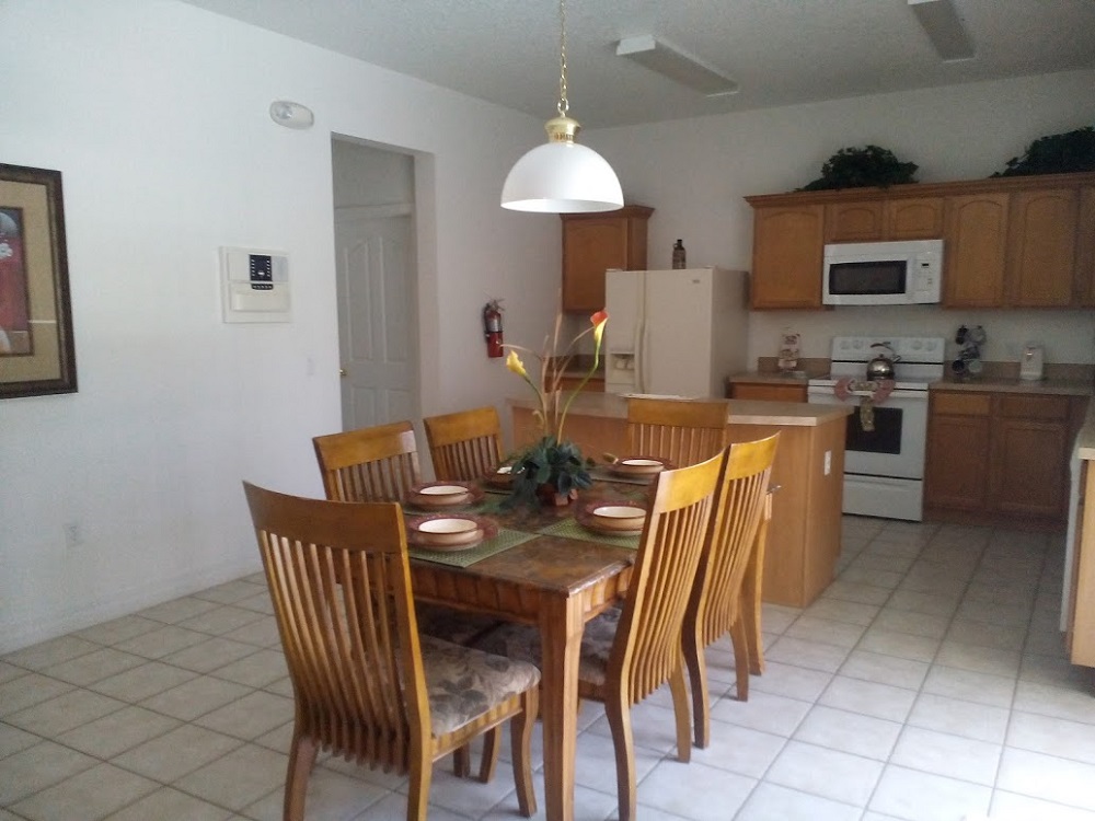 346 Elderberry Drive - Davenport - Kitchen & Dining - Pilgrim Homes Florida