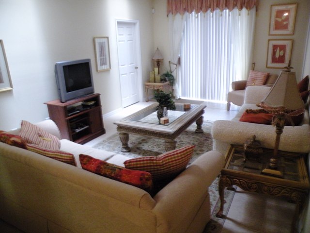 403 Gray Stones Blvd - Living Room - Pilgrim Homes Florida