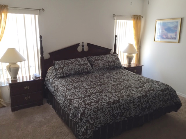 8111 Yellow Crane Drive - Master Bedroomwith King Size bed - Pilgrim Homes Florida